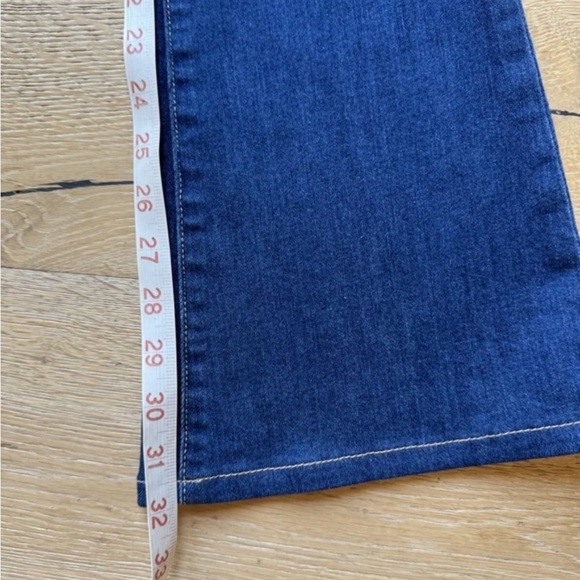 L'AGENCE boot cut jeans - Picture 5 of 10